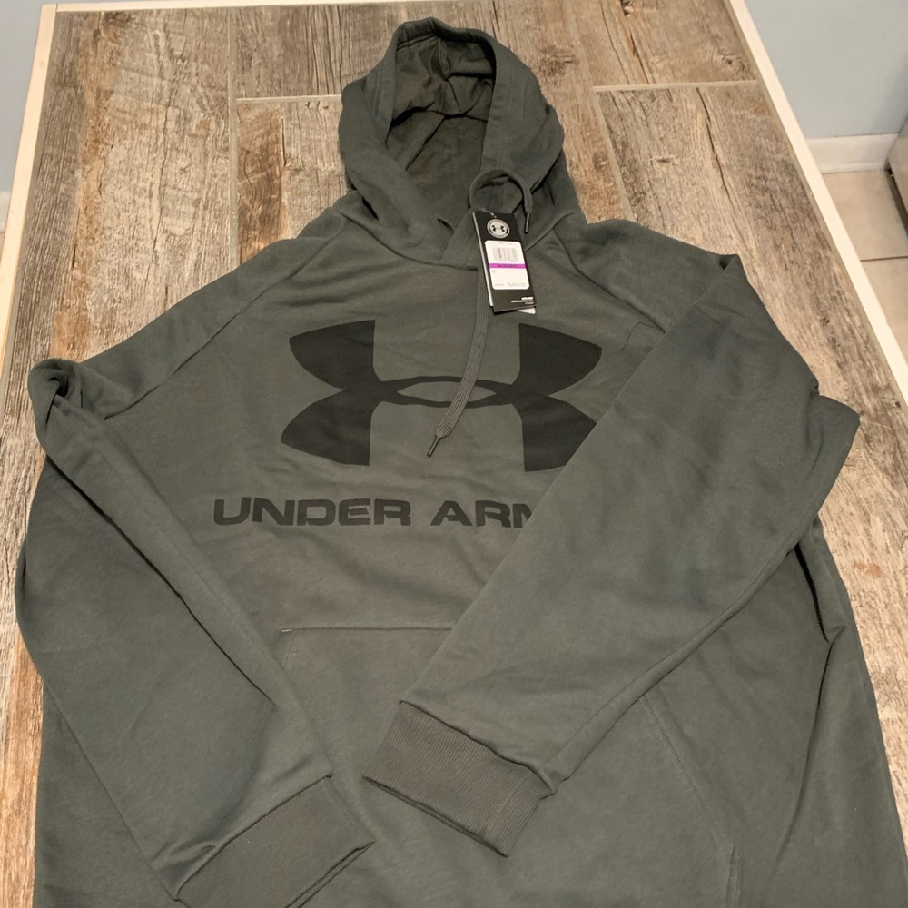 Men’s XXL Under Armour Hoodie